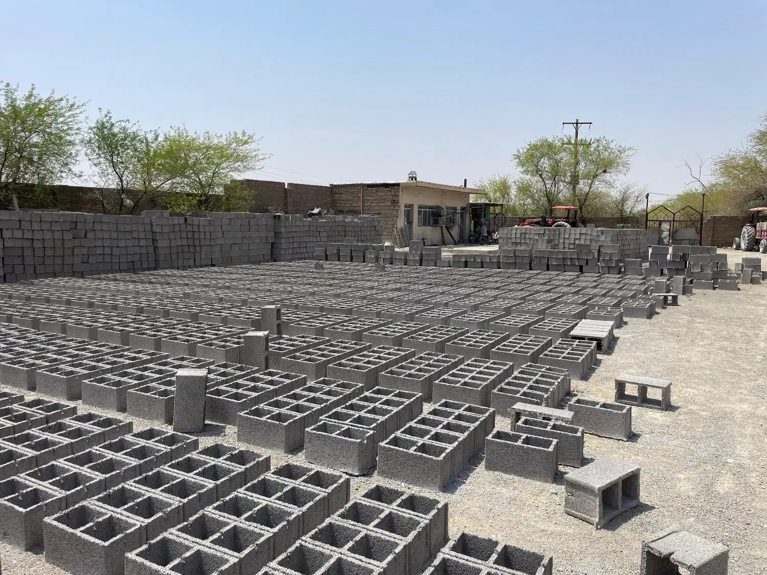 بلوک ۲۰در ۴۰ ارتفاع ۲۰ با دستگاه تمام اتوماتیک|مصالح و تجهیزات ساختمان|دهلران, |دیوار