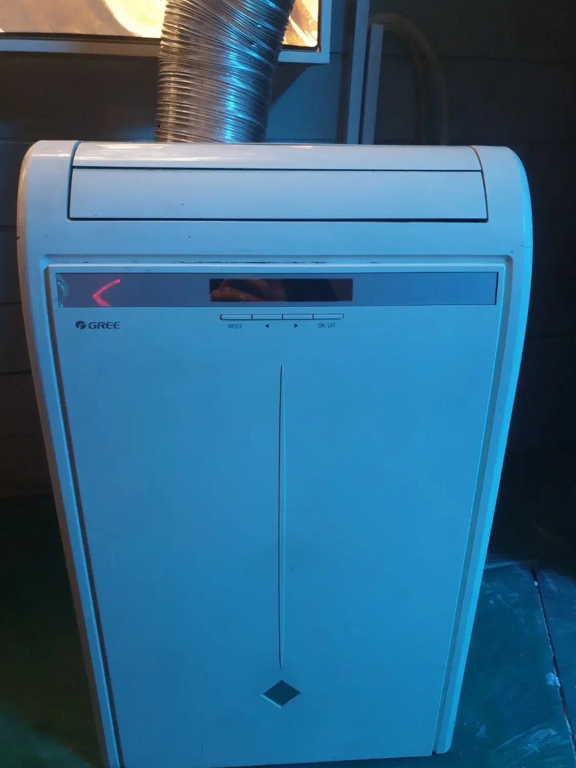 کولر گازی|کولر گازی و فن‌کوئل|اردبیل, |دیوار