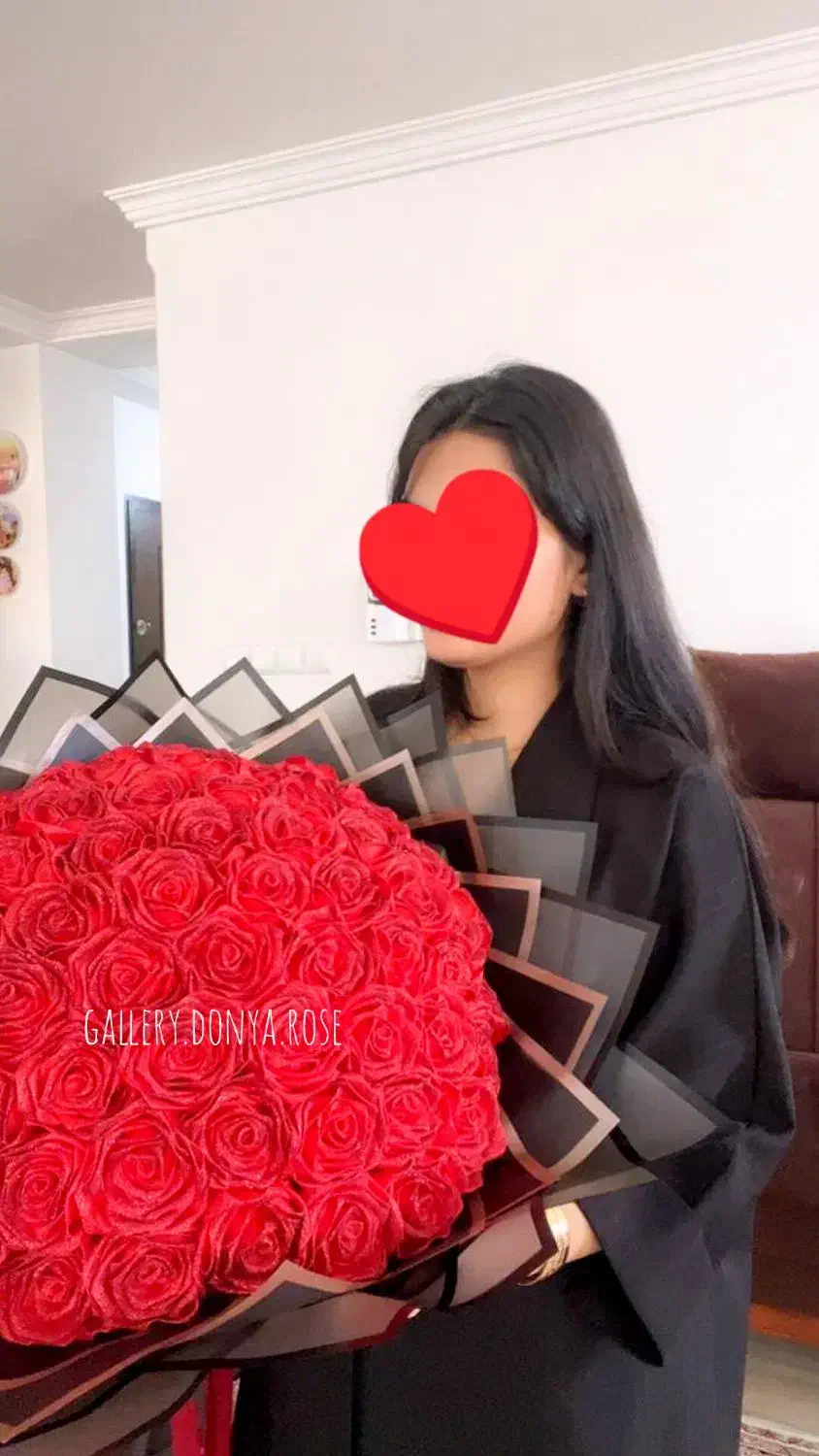 دسته گل روبانی ۷۰شاخه باکاغذپیچی vip|گل مصنوعی|مهاباد (آذربایجان غربی), |دیوار