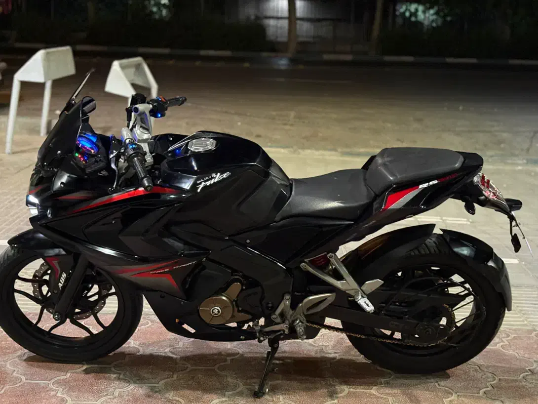 ار اس ۲۰۰ مدل ۹۷ پلمپ بدون خط و خش و نقطه Rs200|موتورسیکلت|تهران, نازیآباد|دیوار