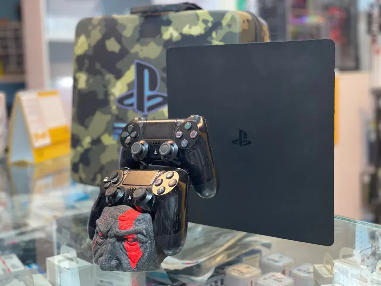 PS4 slim 1TB دو دسته اصلی کپی خور|کنسول، بازی ویدئویی و آنلاین|بجنورد, |دیوار