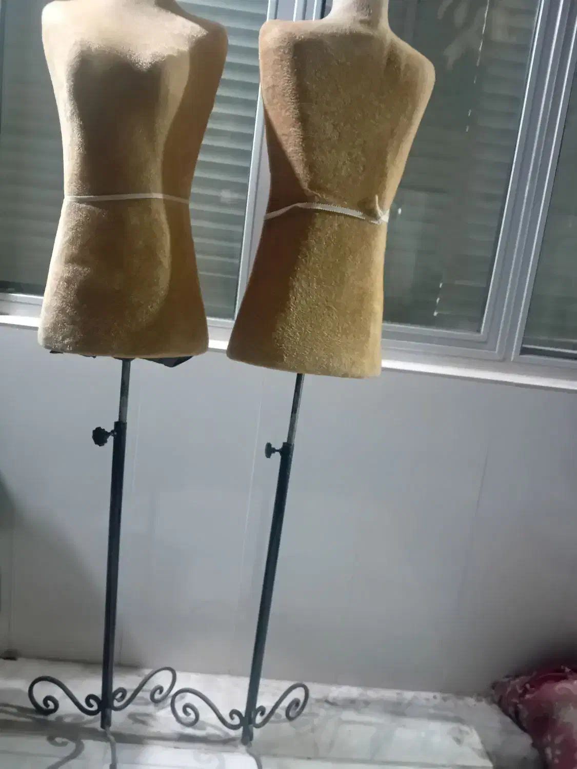 مانکن زنانه سوزن خور|فروشگاه و مغازه|فرخشهر, |دیوار