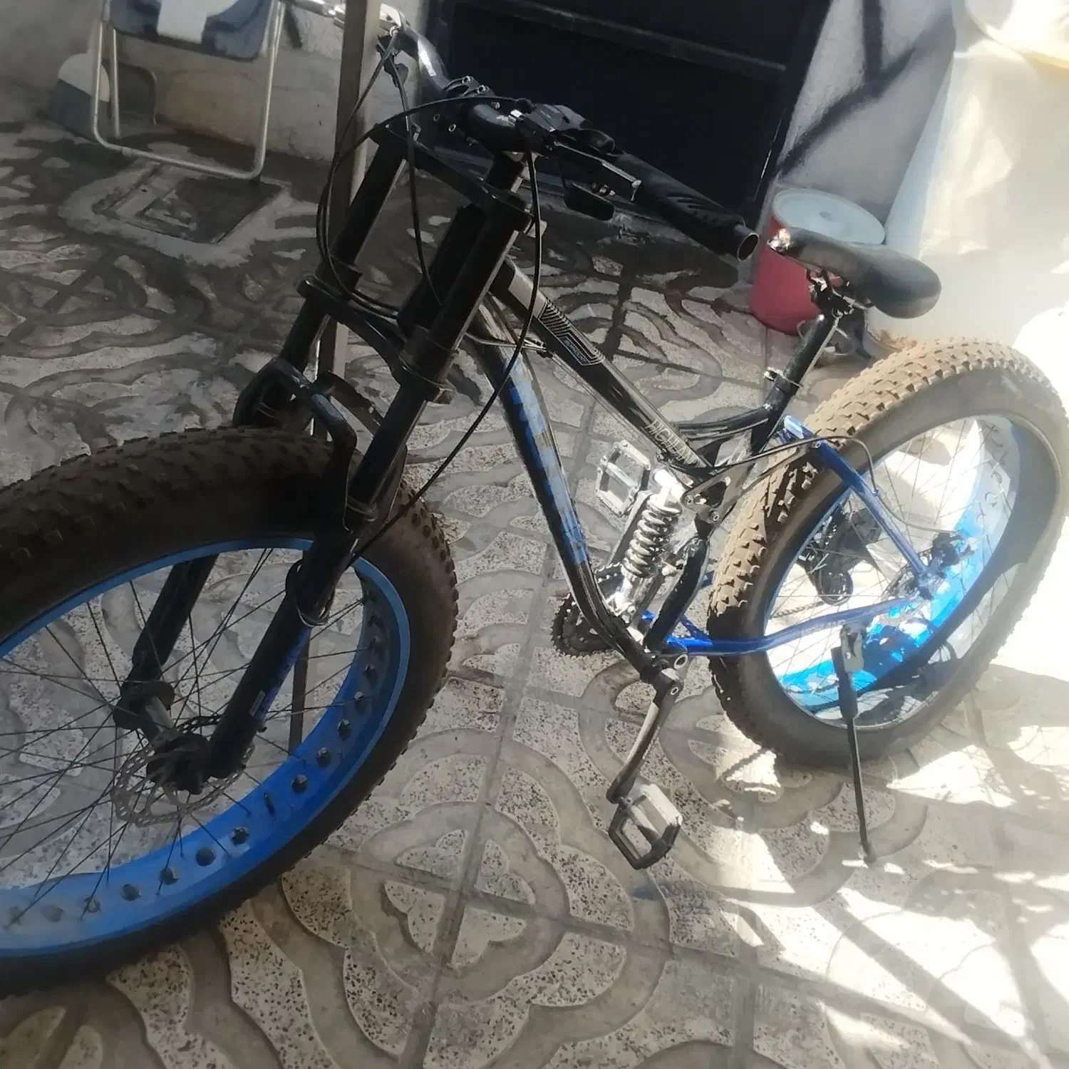 یک عدد دوچرخه ساحلی لاستیک گنده سایز 24|دوچرخه، اسکیت، اسکوتر|کرج, آق تپه|دیوار