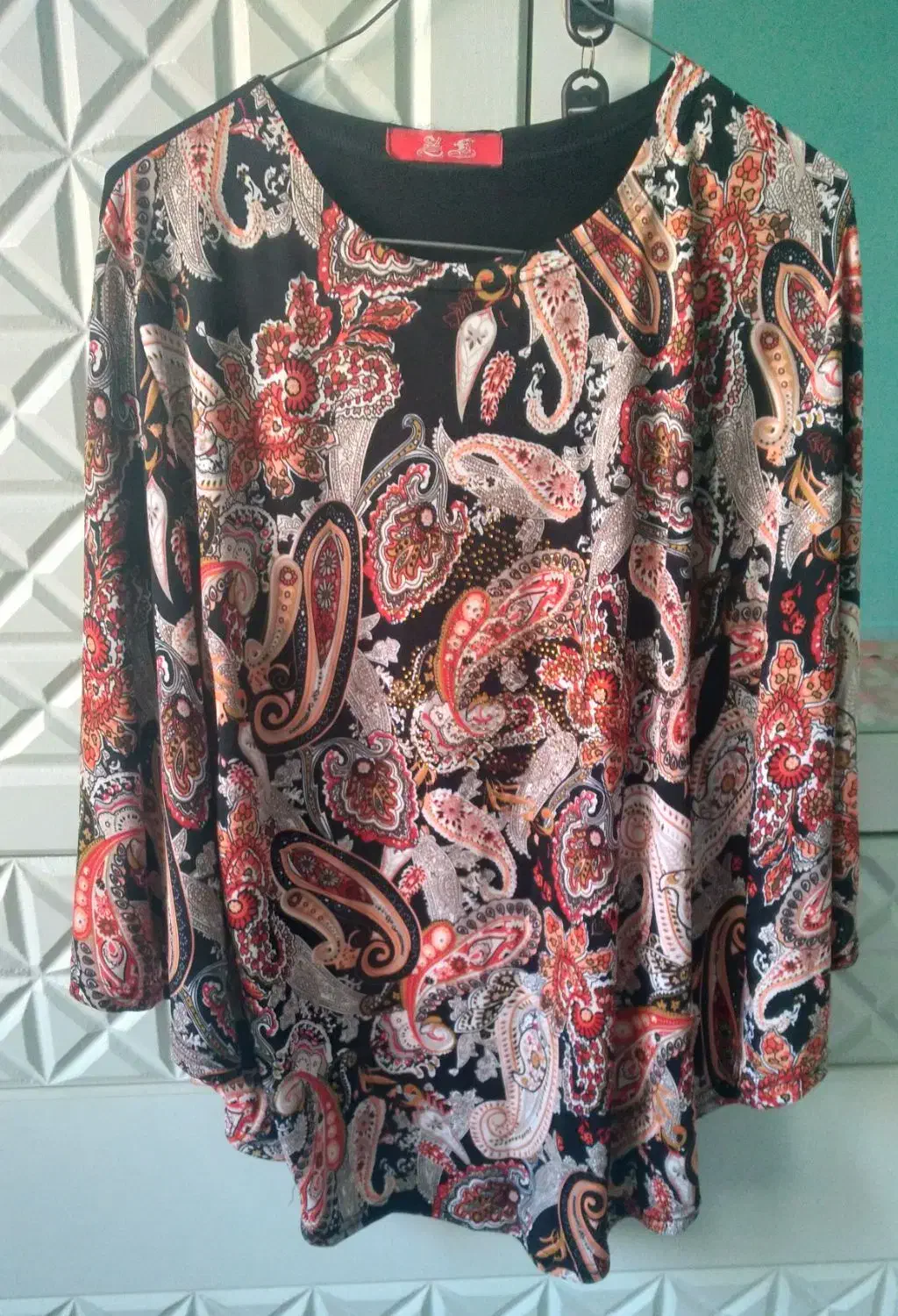 تعدادی مانتو و شومیز مشابه نو|لباس|گرگان, |دیوار