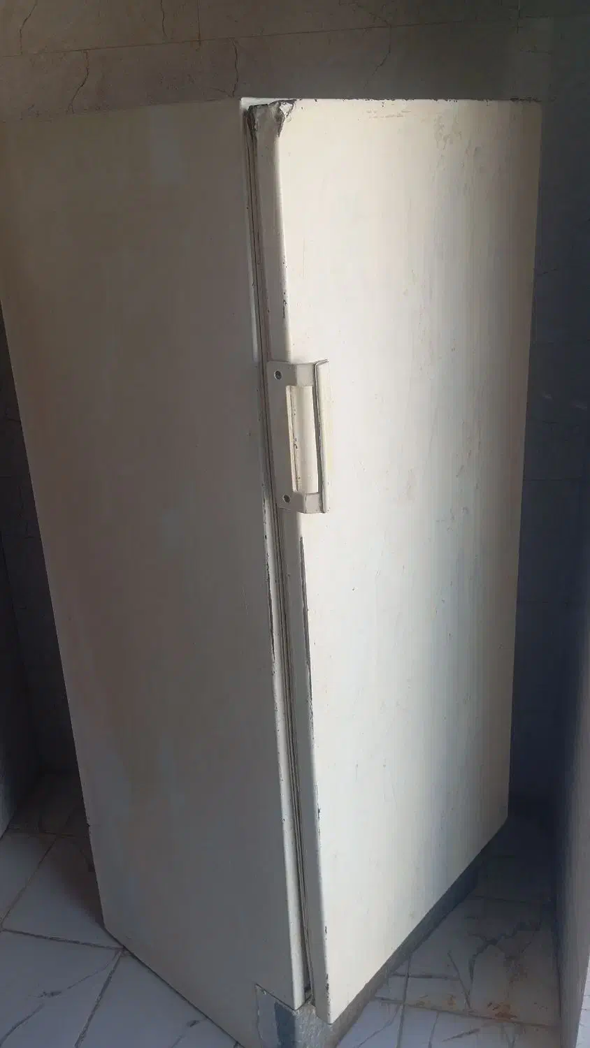 یخچال|یخچال و فریزر|شمیل, |دیوار