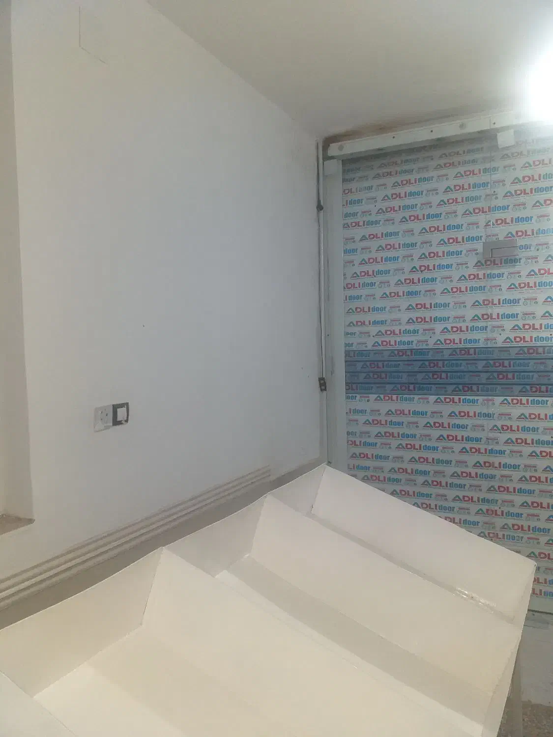 درب کرکره و درب سکوریت|مصالح و تجهیزات ساختمان|سوسنگرد, |دیوار