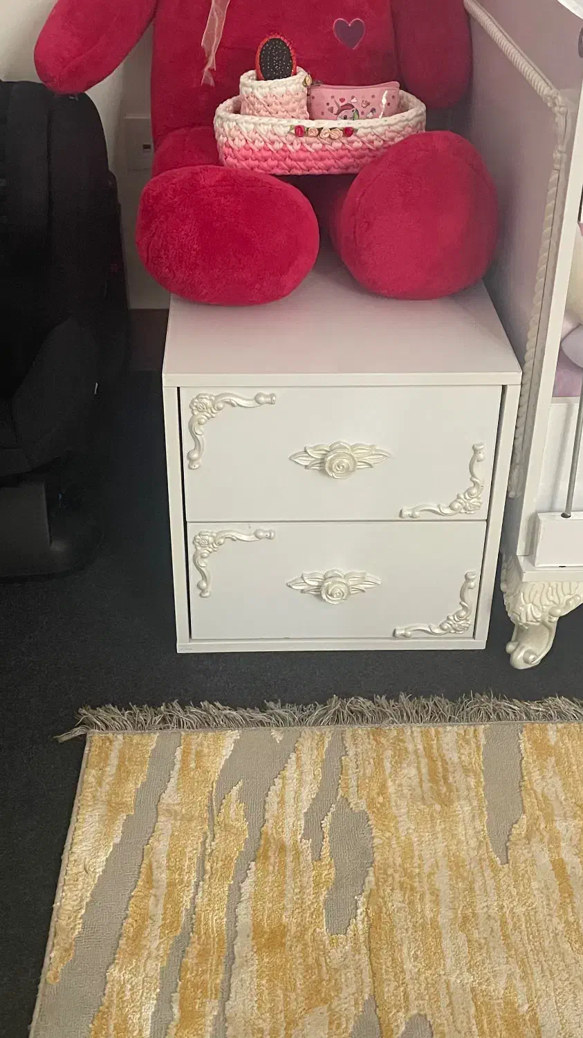 تخت کودک|تخت و صندلی بچه|شاهین دژ, |دیوار