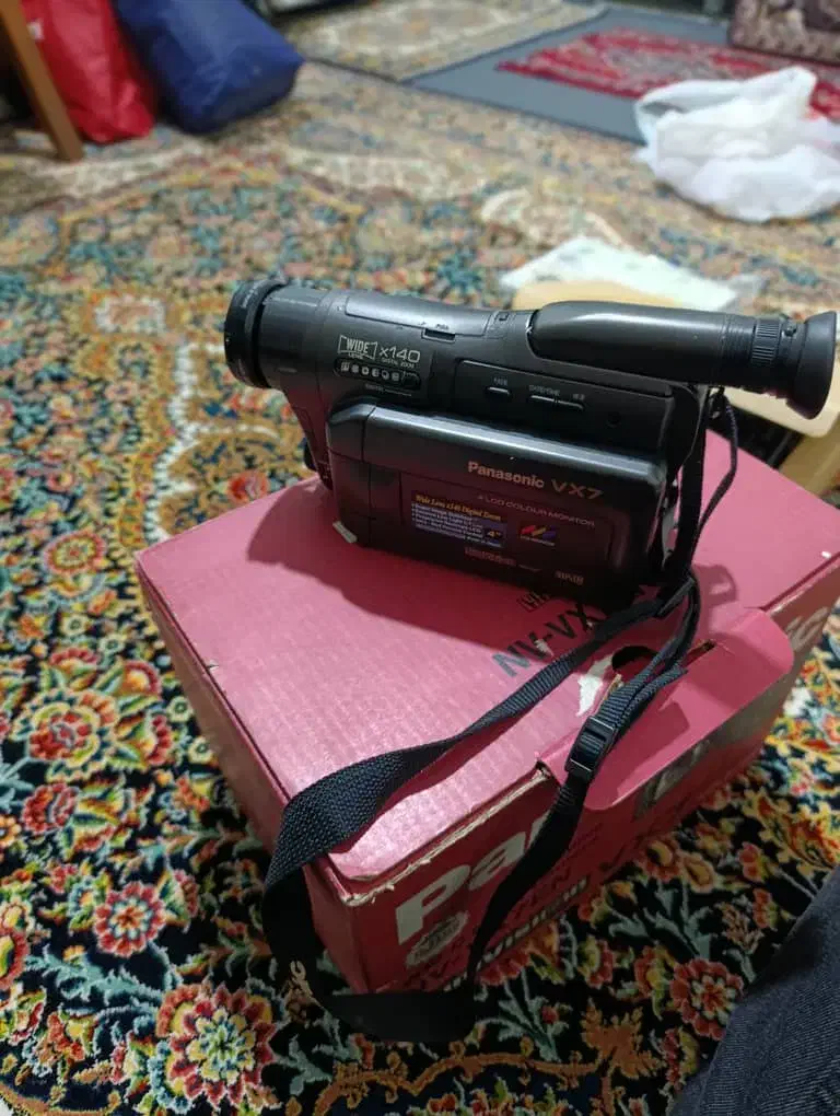 دوربین هندی کم پاناسونیک|دوربین عکاسی و فیلم‌برداری|تهران, خزانه|دیوار