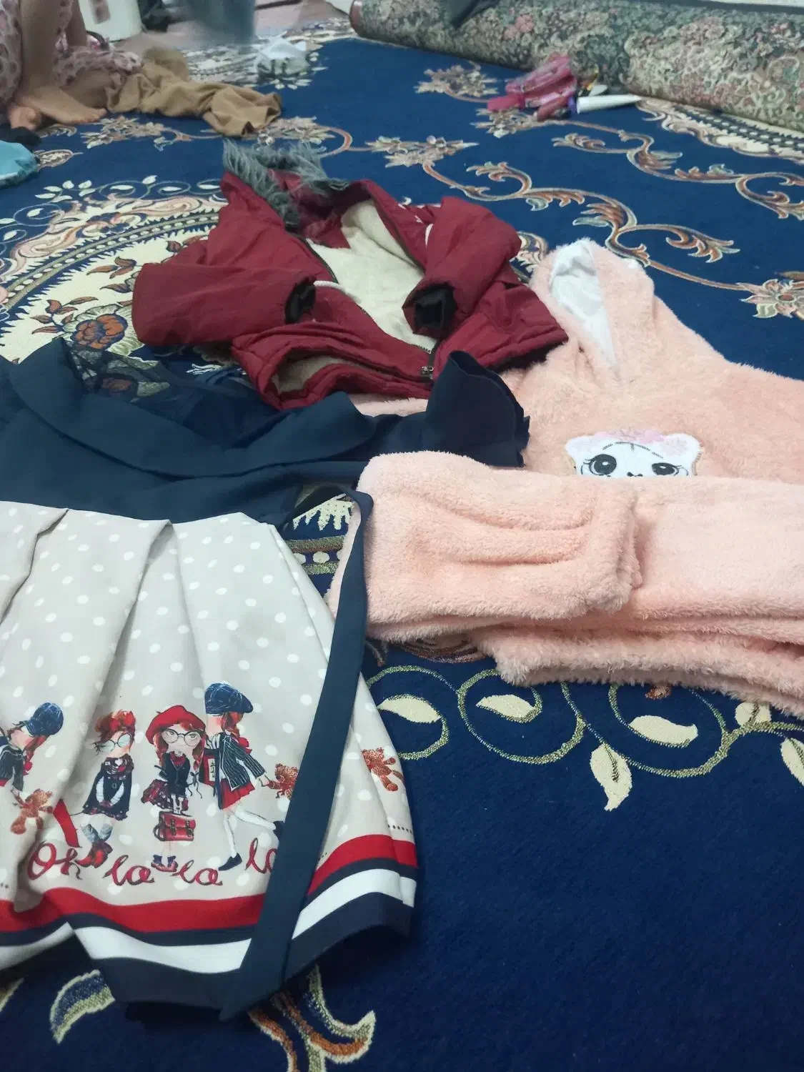 لباس بچه گانه|لباس|تربت‌حیدریه, قائم|دیوار