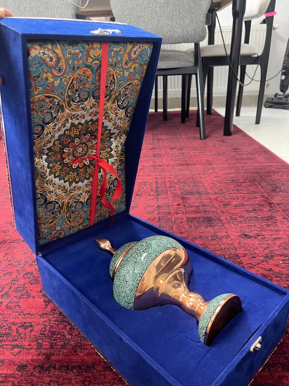 ست شکلات خوری مس و فیروزه و ترمه در جعبه نفیس ترمه|صنایع دستی و سایر لوازم تزئینی|تهران, راه آهن|دیوار