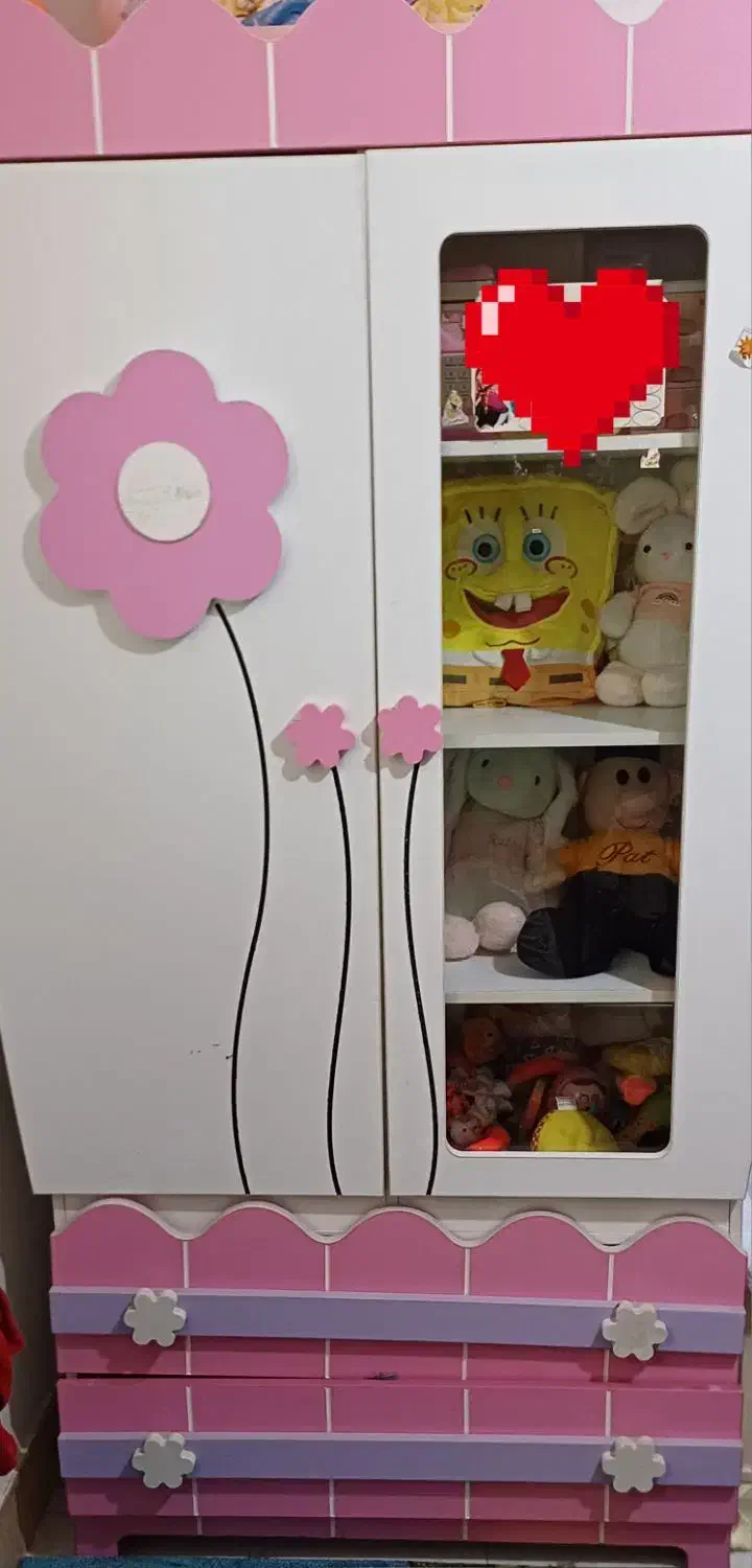 کمد بچه گانه طرح گل رنگ صورتی|اسباب و اثاث بچه|ساری, |دیوار