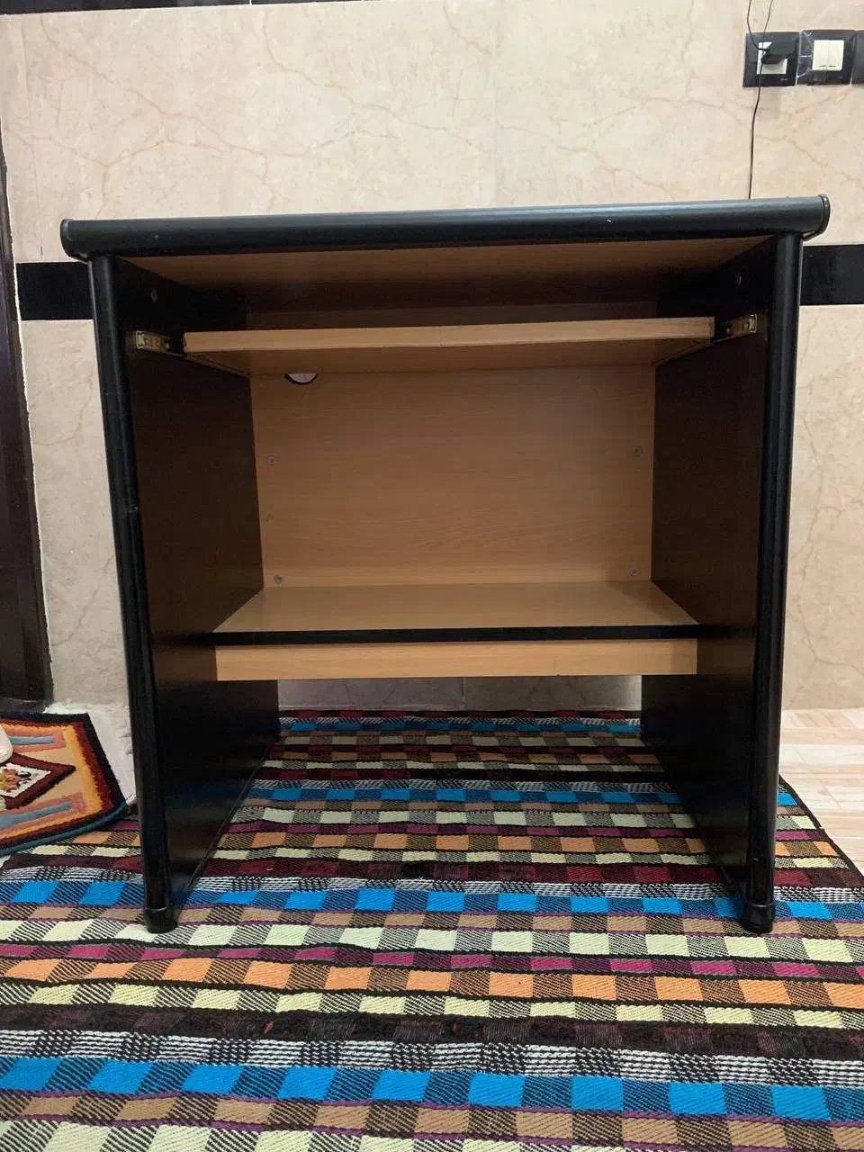 میز کامپیوتر و میز جلو مبلی|مبلمان خانگی و میز عسلی|مریوان, |دیوار