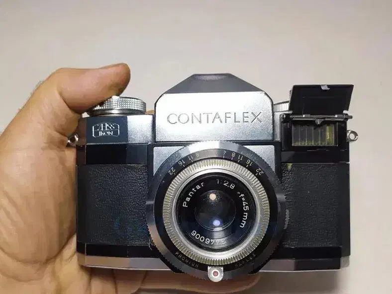 دوربین کلکسیونی قدیمی zeiss Ikon CONTAFLEX|کلکسیون اشیاء عتیقه|قم, گلزار|دیوار