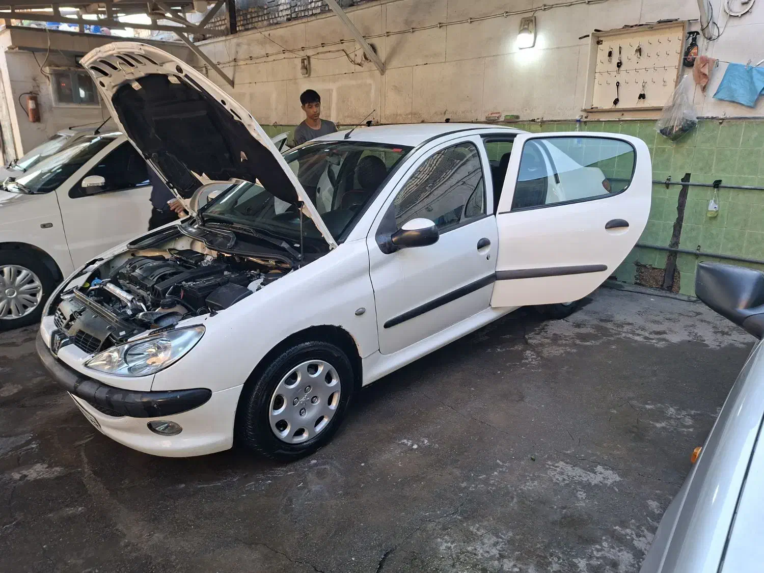 وی۸متورتیوفای.درحدمدل۹۶|خودرو سواری و وانت|خرمشهر, |دیوار