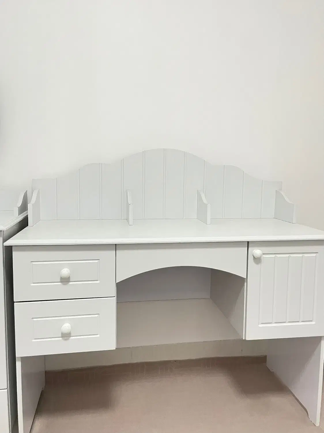 سرویس خواب مناسب دختر و پسر رنگ سفید|تخت و سرویس خواب|سردشت, |دیوار