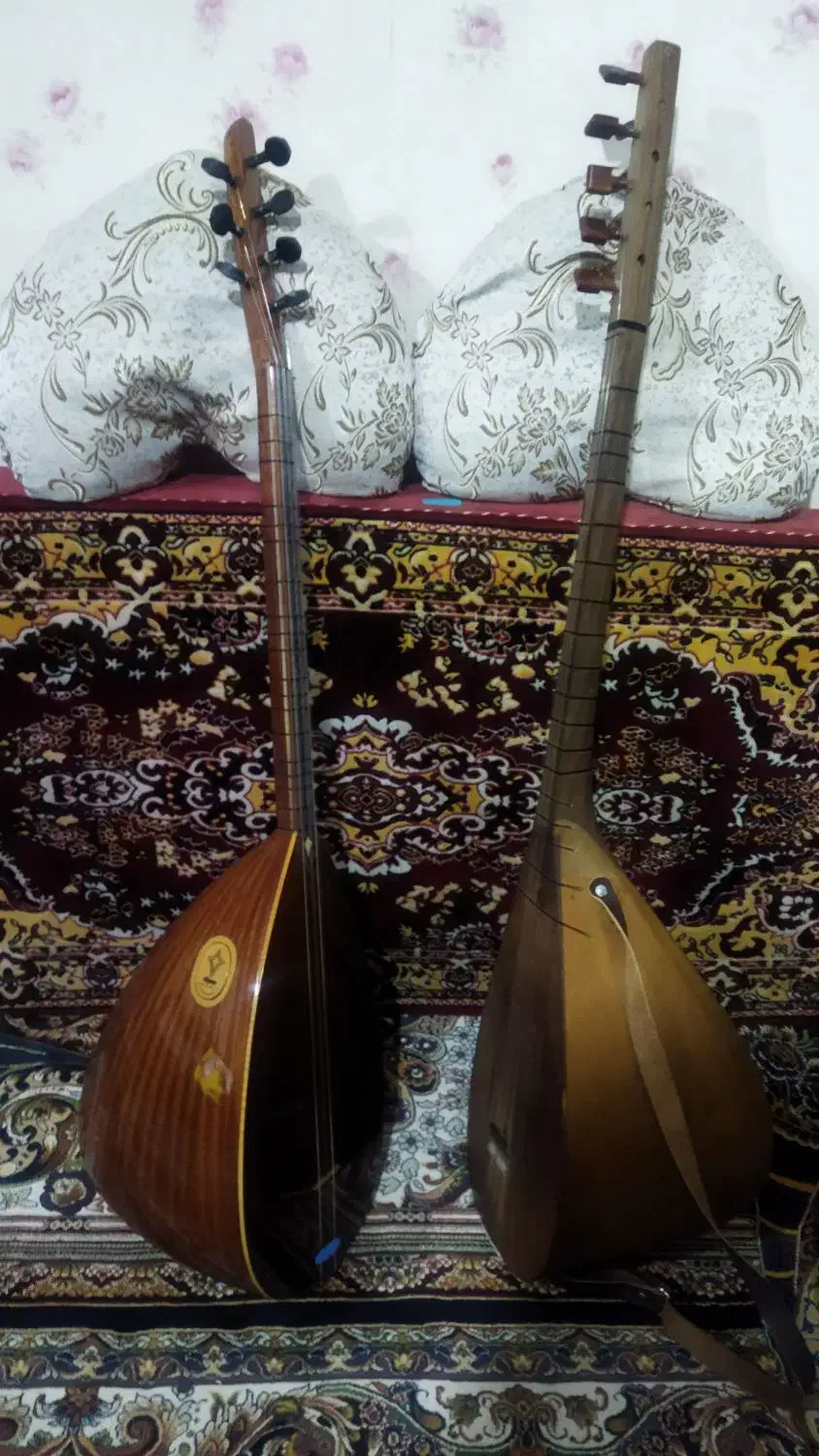 ساز(قوپوز)وباغلاما بفرش میرسد|سازهای سنتی|تبریز, |دیوار