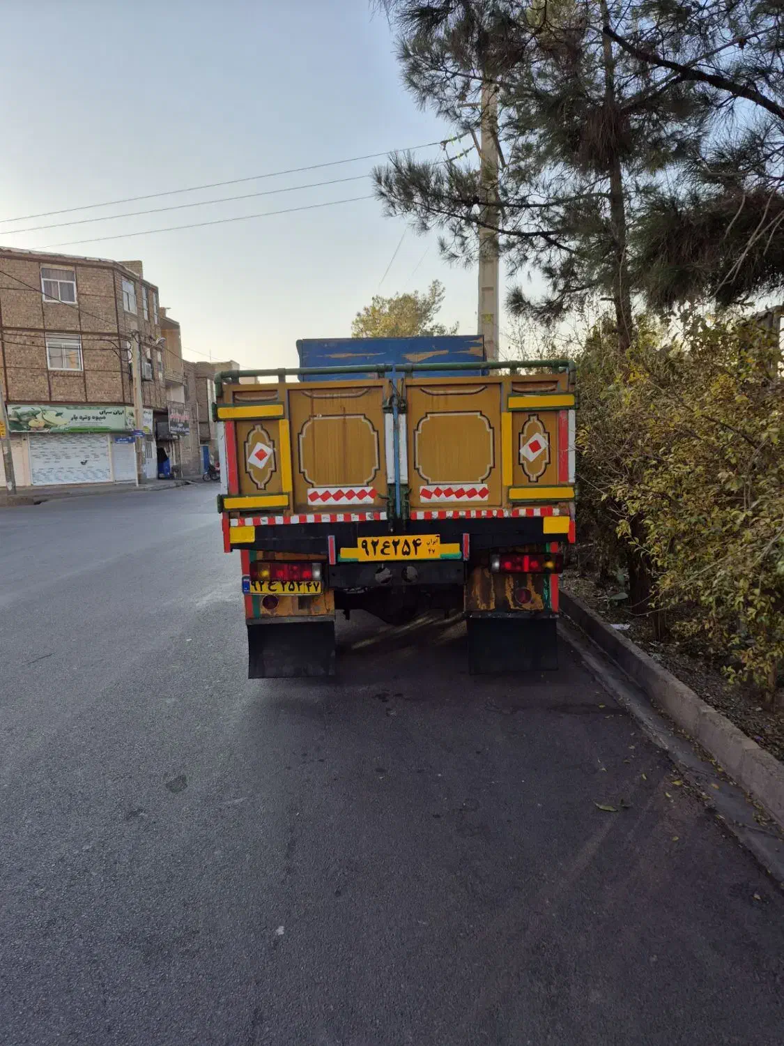 خاور۶۰۸ مدل ۱۳۷۷|خودرو سنگین|ساوه, |دیوار