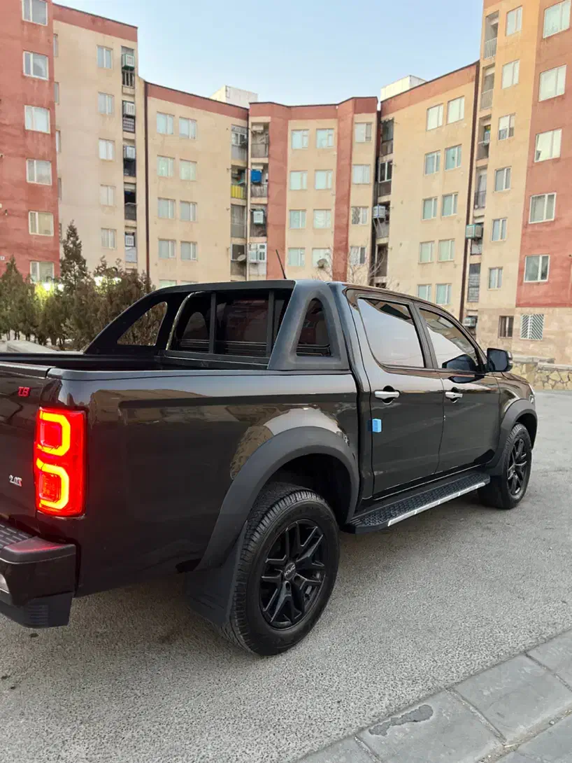 کی ام‌ سی T8|خودرو سواری و وانت|همدان, |دیوار