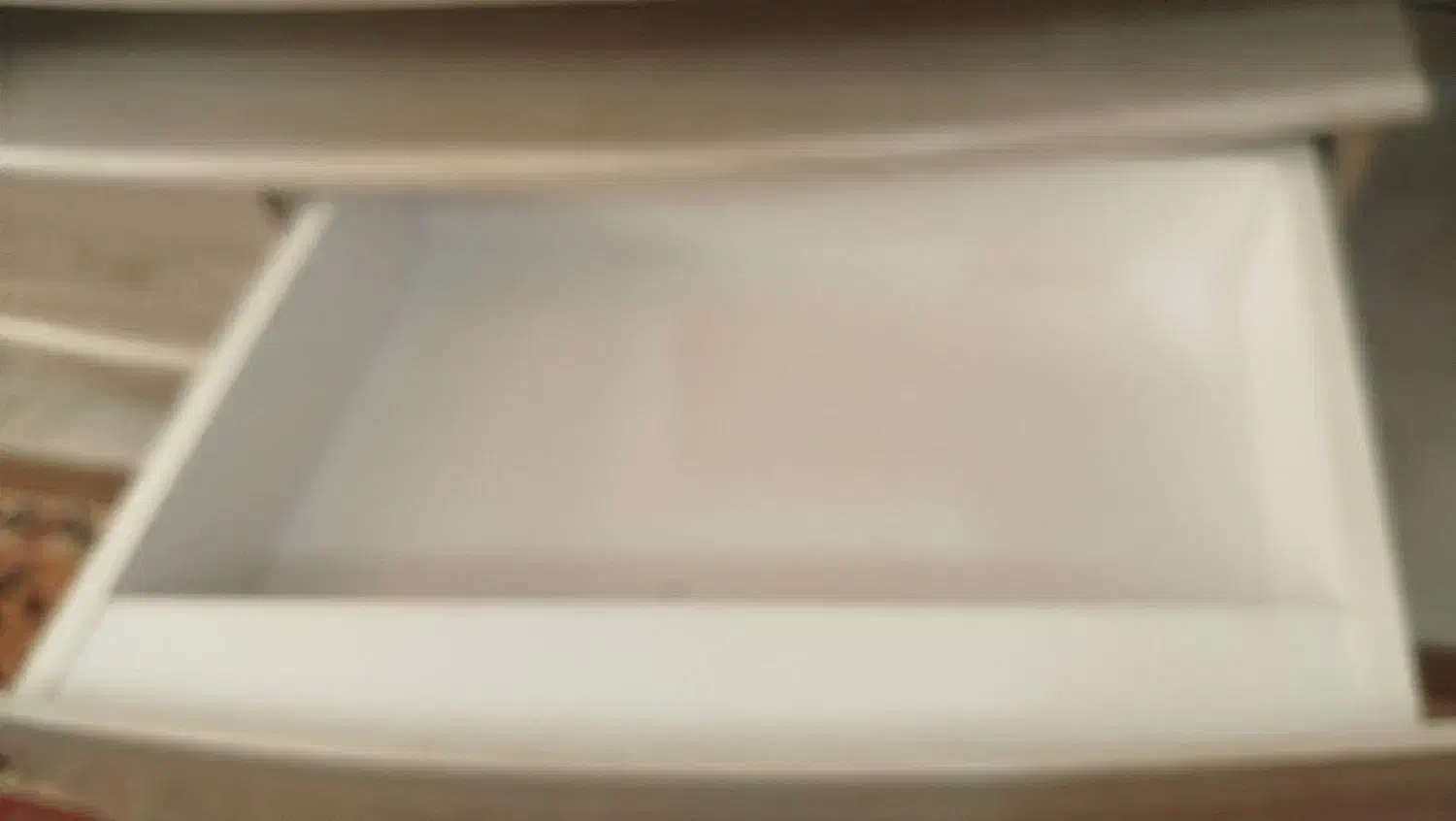 میز تی وی|میز تلویزیون|ورامین, ورامین|دیوار