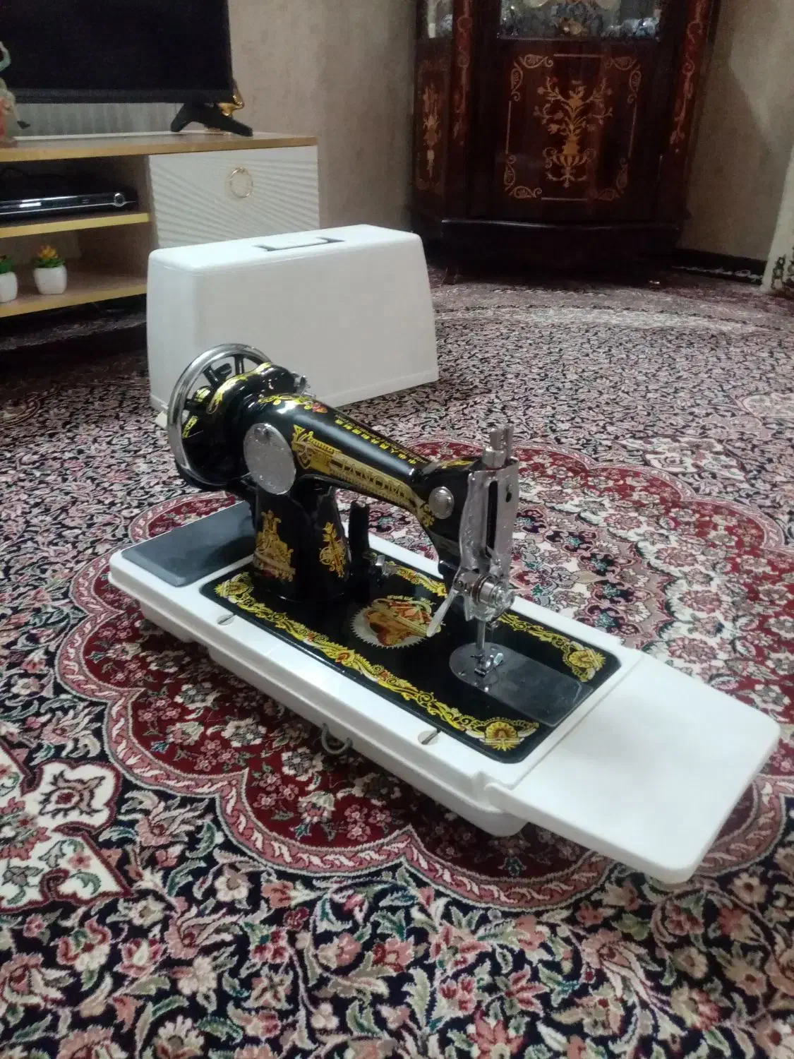 چرخ صفر کیلومتر نخ نشده نو و صفر|چرخ خیاطی و ریسندگی|شاندیز, |دیوار