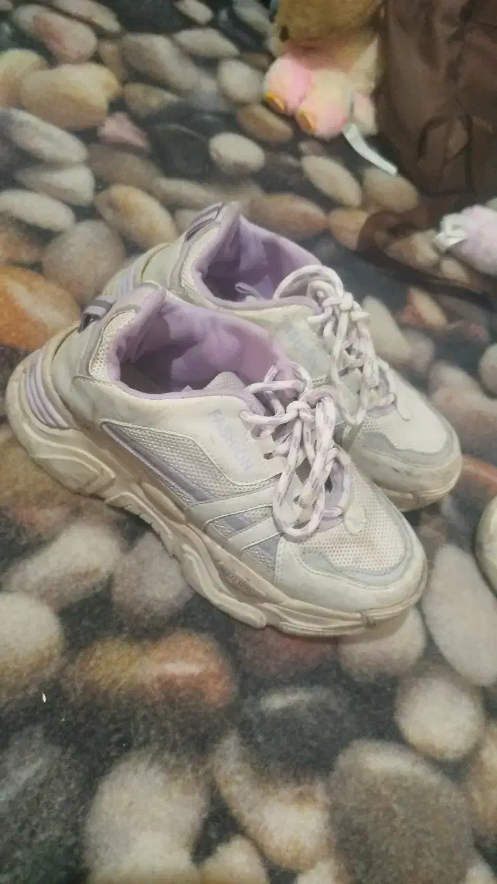 کتونی دخترانه|کفش و لباس بچه|رودسر, |دیوار