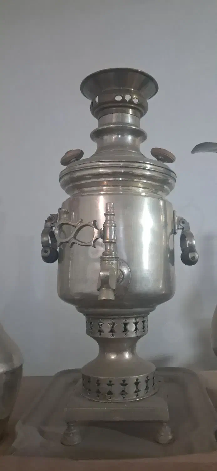 انواع وسایل قدیمی|کلکسیون اشیاء عتیقه|آباده, |دیوار