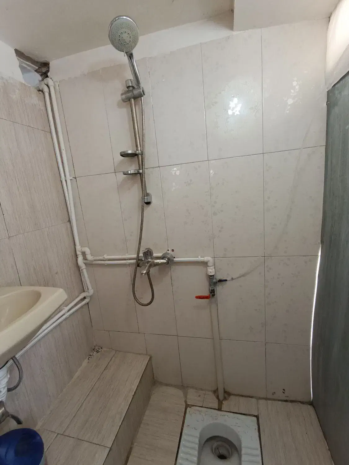 خونه ، سوئیت مستقل راه پله جدا لوکیشن عالی|اجارهٔ خانه و ویلا|کوهدشت, |دیوار