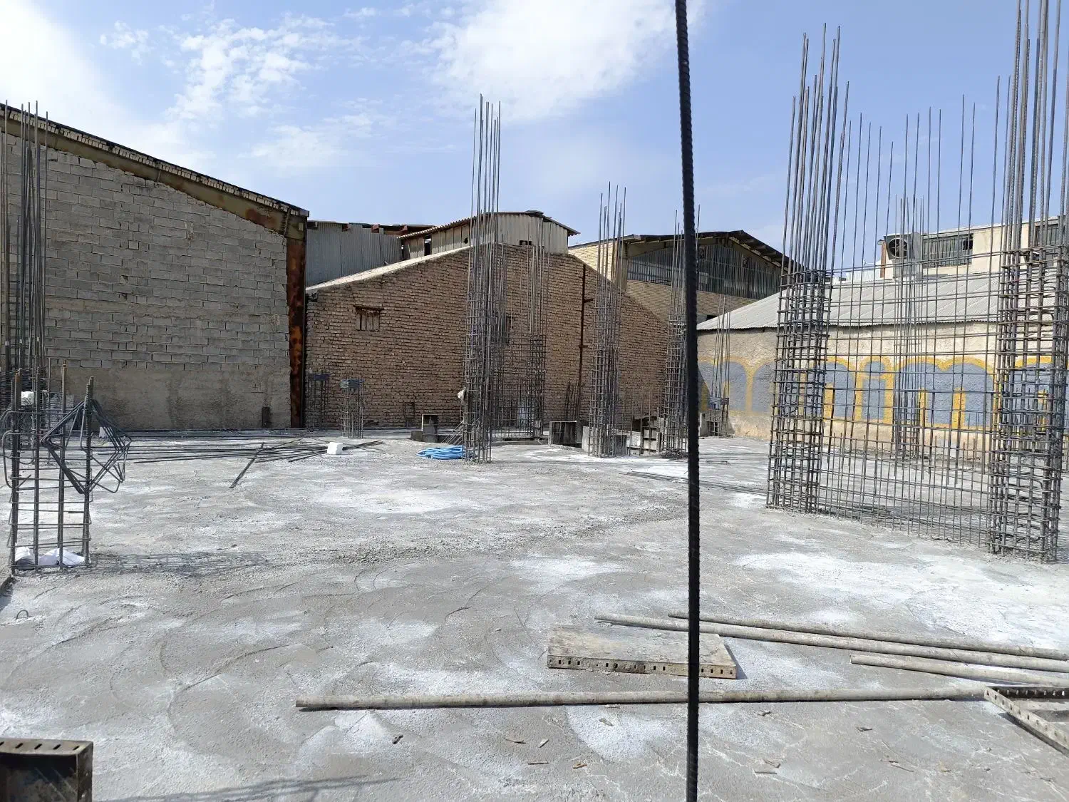 نیازمند ارماتور بند|استخدام صنعتی، فنی، مهندسی|شیراز, عادل آباد|دیوار