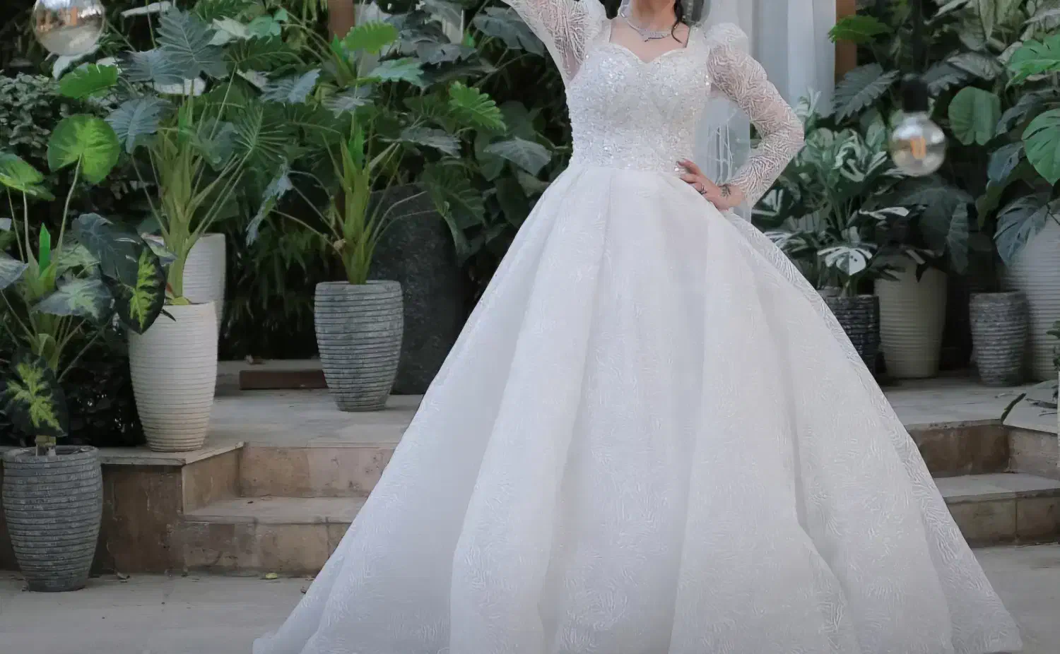 لباس عروس|لباس|رودهن, |دیوار