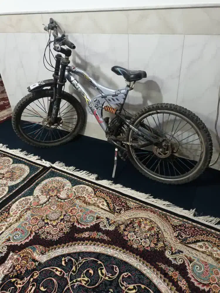 دوچرخه ۲۶ تمیز|دوچرخه، اسکیت، اسکوتر|قم, قلعه کامکار|دیوار