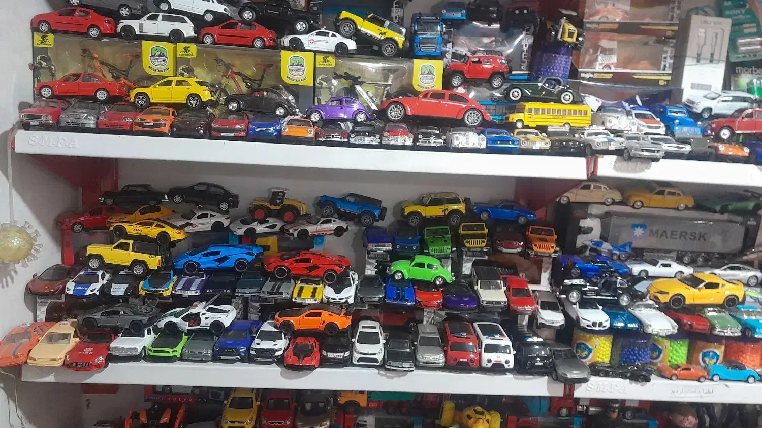 فروش انواع ماشین های فلزی و کلکسیونی|اسباببازی بچه|زنجان, |دیوار