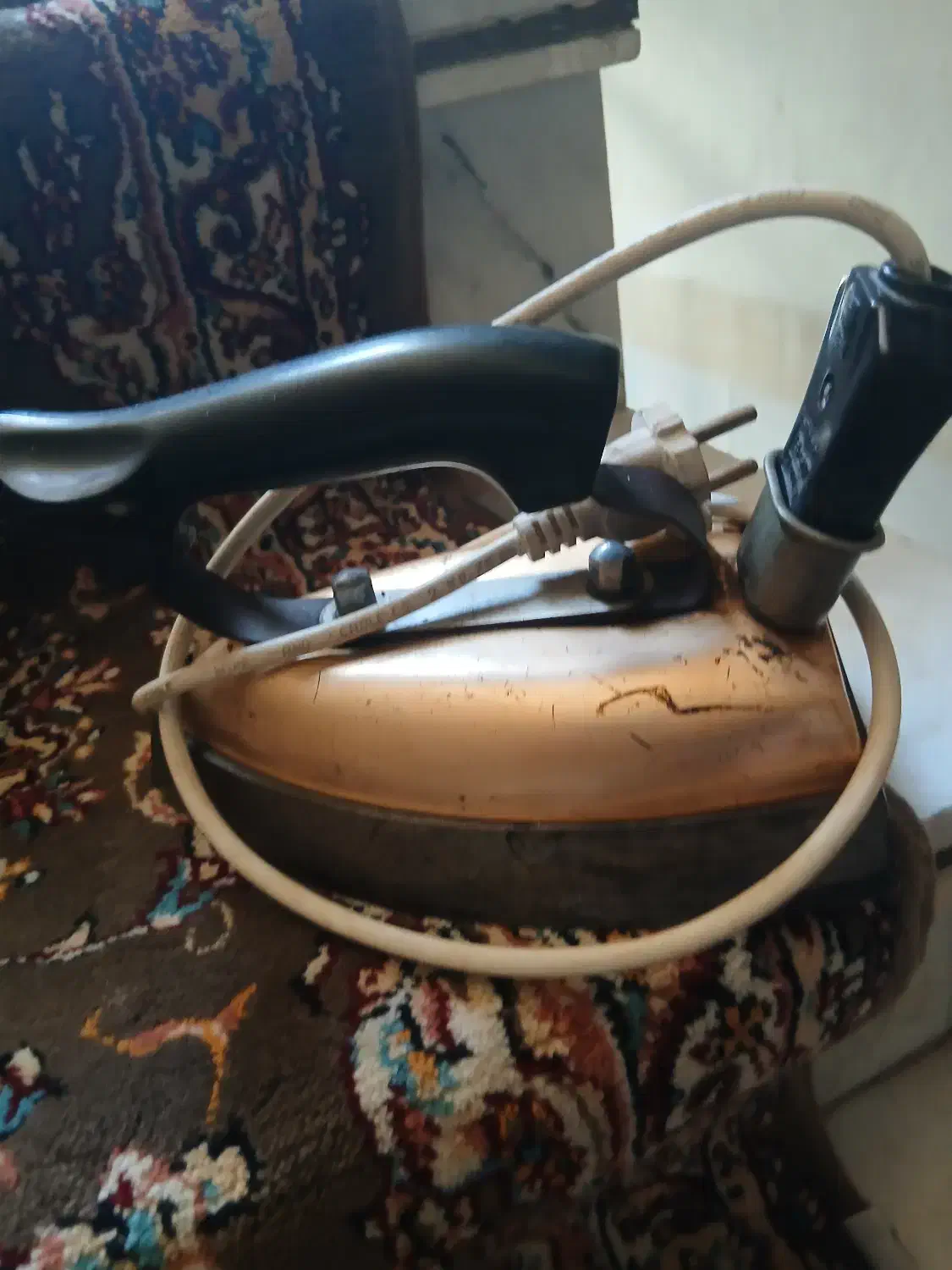 اتو قدیمی|اتو و لوازم اتو|شیروان (لرستان), |دیوار