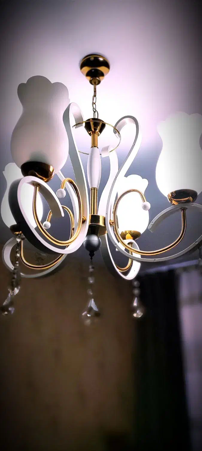 لوستر چهار شعله|لوستر و چراغ آویز|مشکین‌دشت, |دیوار