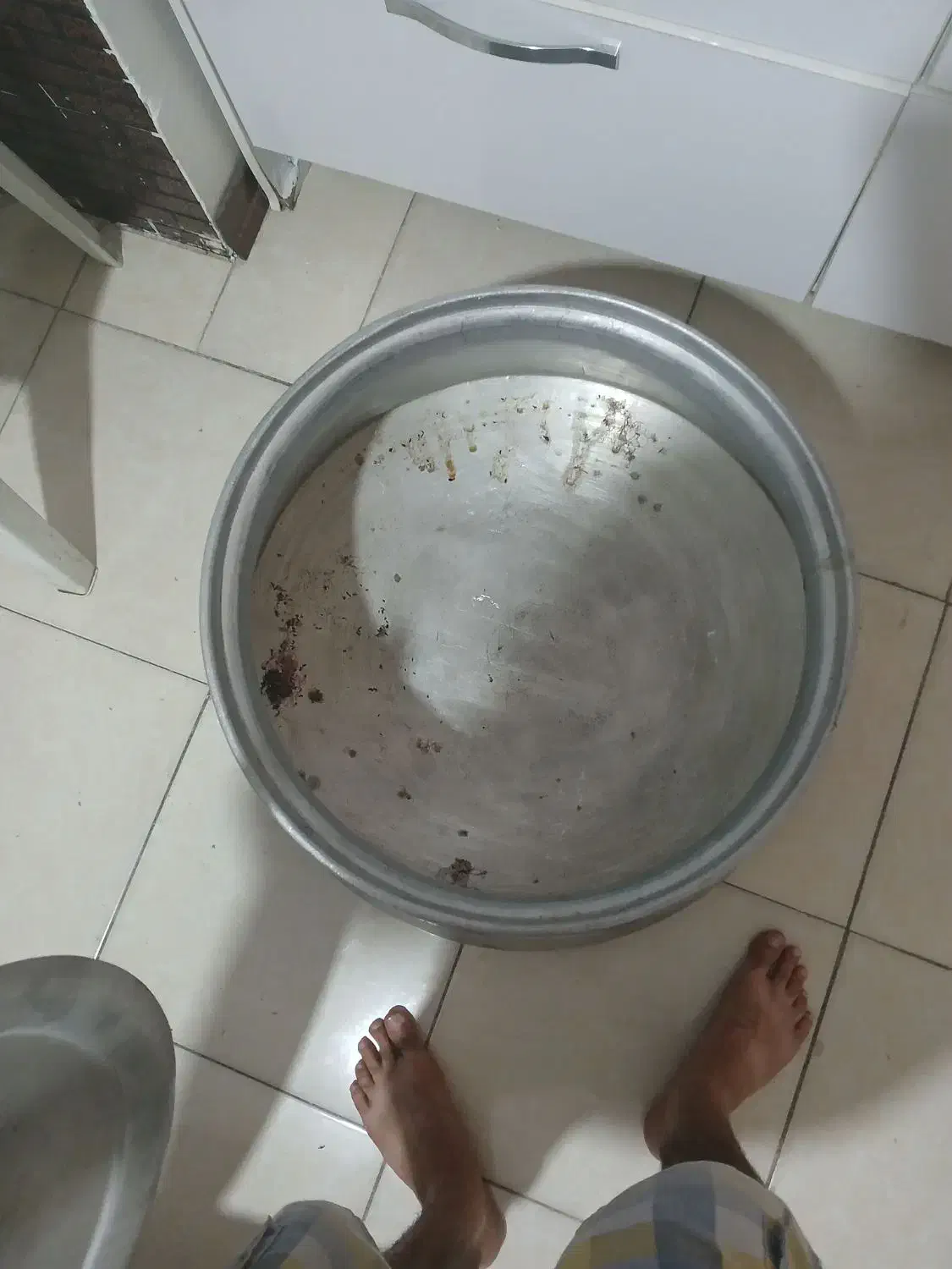 قابلمه|ظروف پخت‌وپز|فولادشهر, B2|دیوار