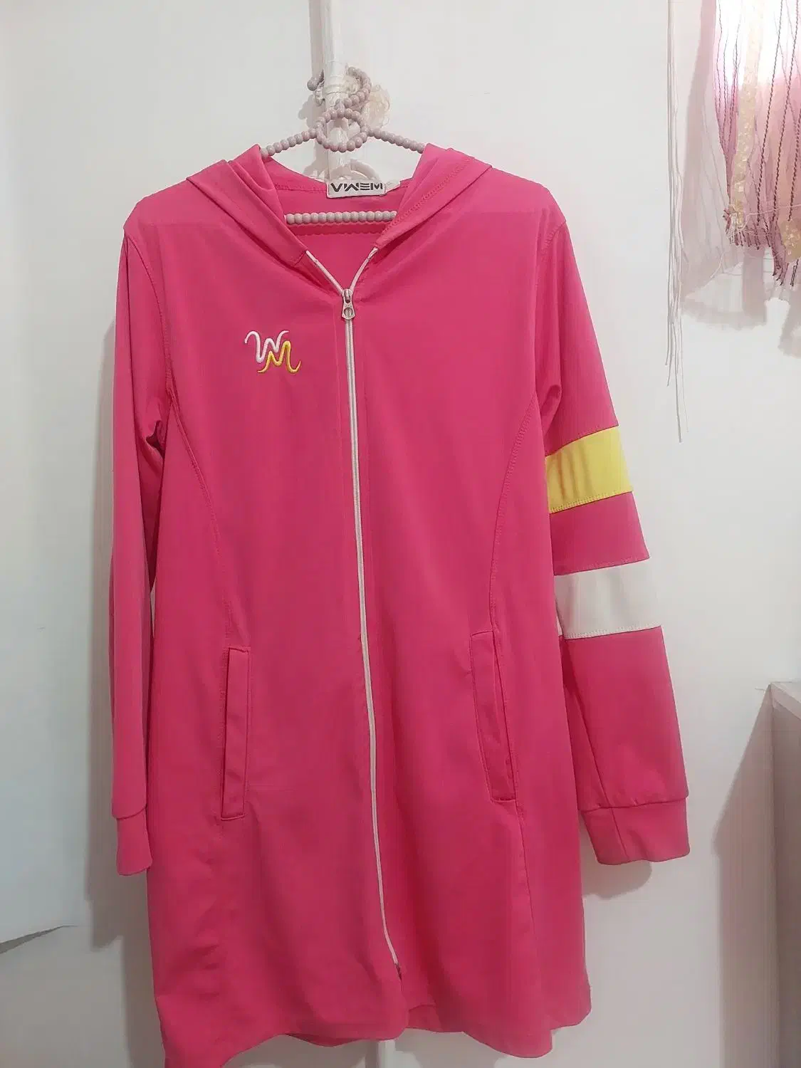 سویشرت ورزشی و قابل استفاده در پاییز|لباس|کبودرآهنگ, |دیوار