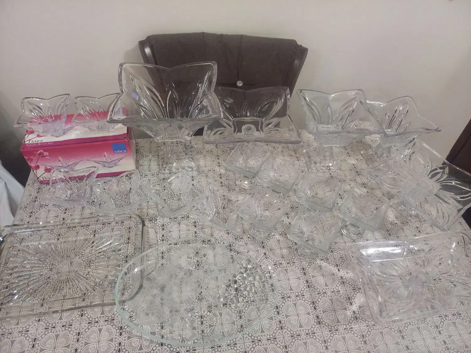 فروش تعدادی وسایل آشپزخانه به علت جابه جایی|ظروف سرو و پذیرایی|همدان, |دیوار