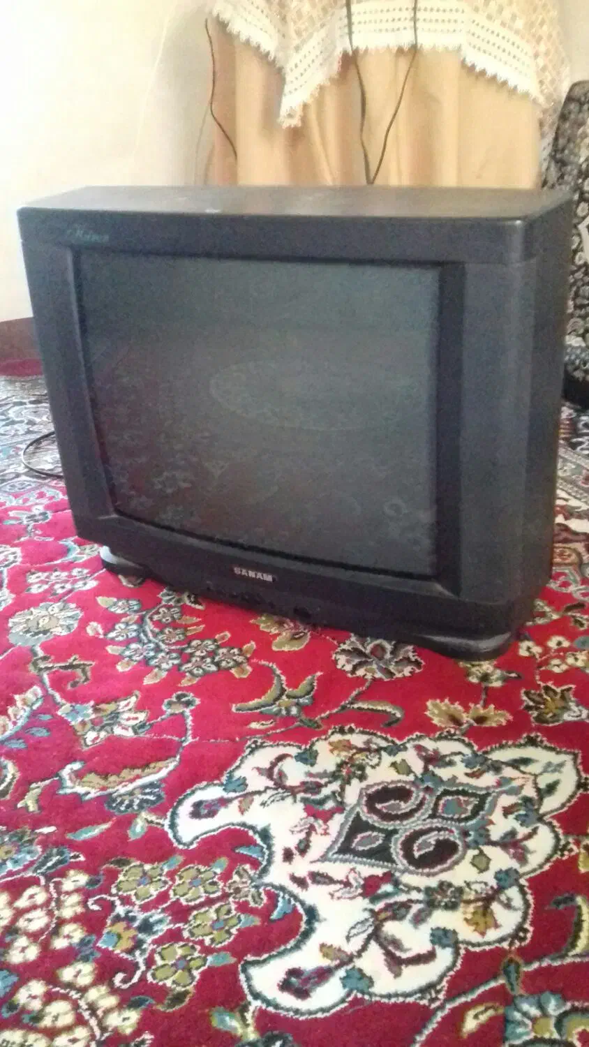 تلویزیون سالم صنام|تلویزیون و پروژکتور|ایذه, |دیوار