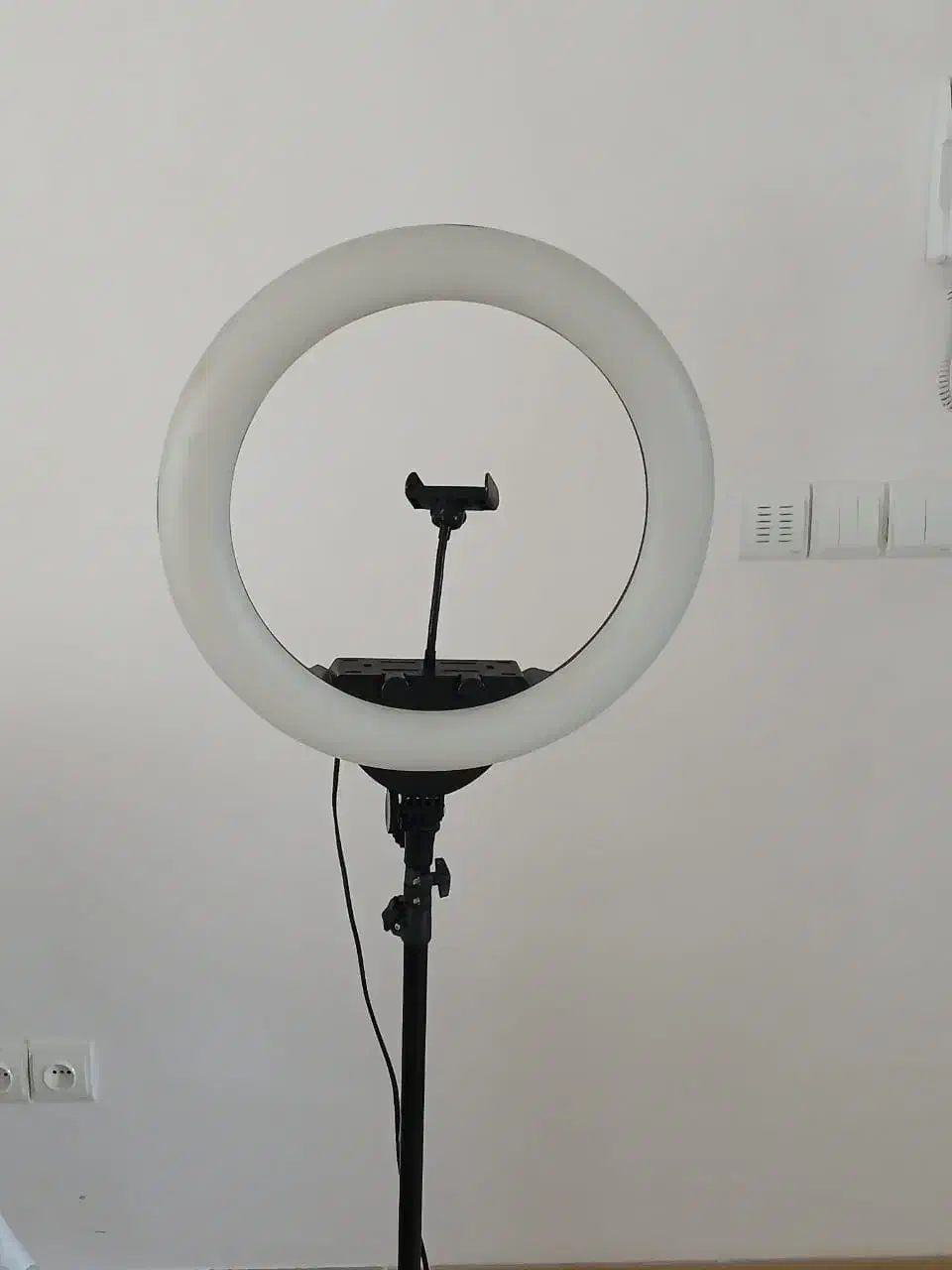 رینگ لایت|صوتی و تصویری|کلاردشت, |دیوار