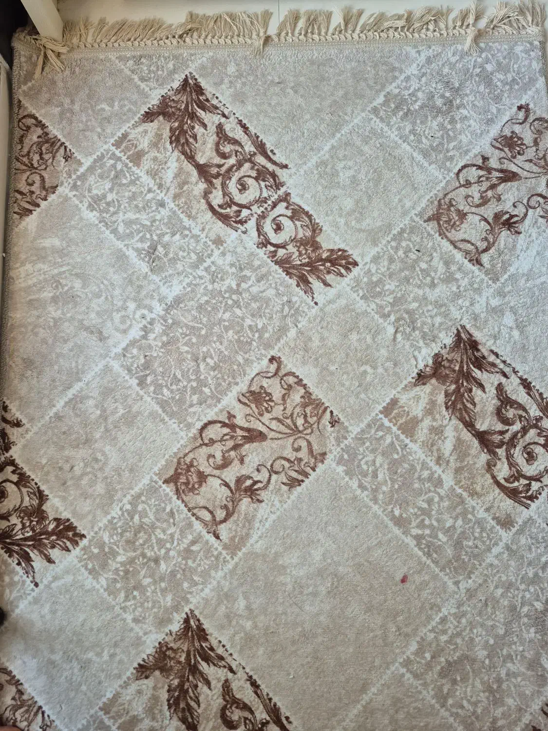 فرش ۱.۵ متری|پادری|بابل, |دیوار