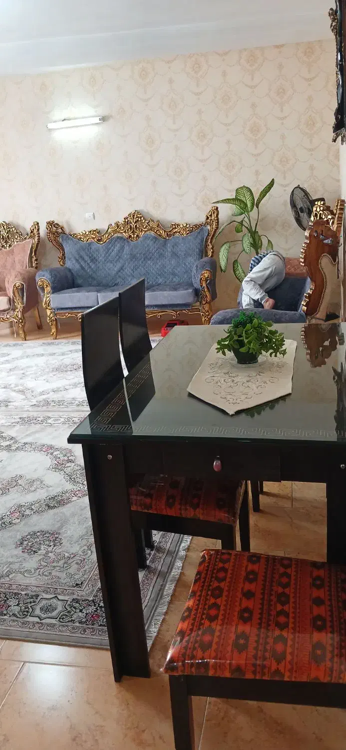 میزناهار خوری۴نفره سالم|میز و صندلی غذاخوری|صفادشت, |دیوار