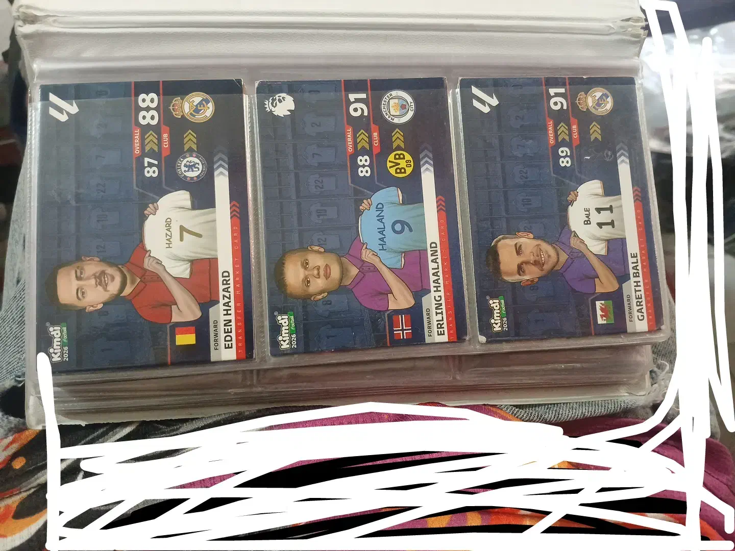 کیمدی|اسباب‌‌بازی|پیشوا, |دیوار