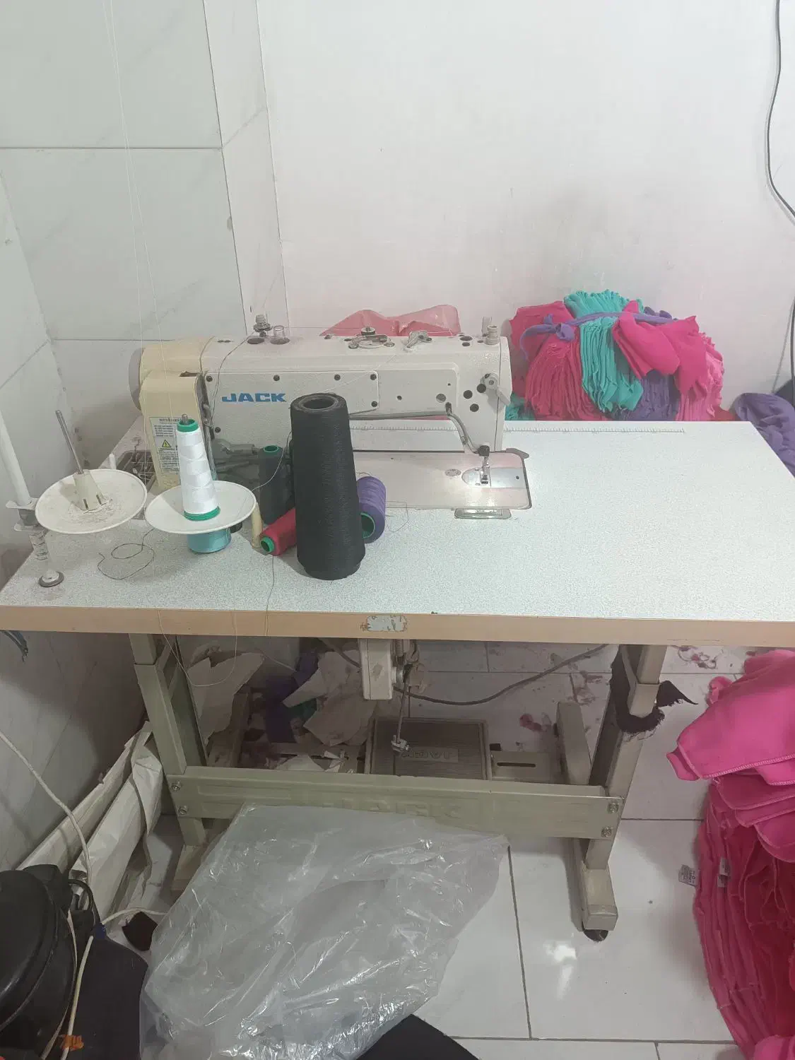 زیگزال راسته|چرخ خیاطی و ریسندگی|رباط‌کریم, الارد|دیوار