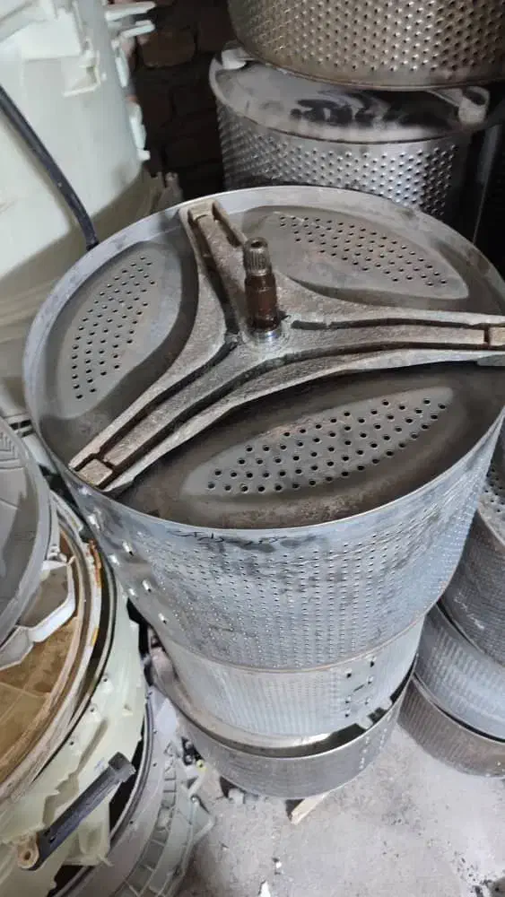 سالم به شرط تست تعمیرات هم قبول میکنم|ماشین لباسشویی و خشک‌کن لباس|قم, محمد آباد|دیوار