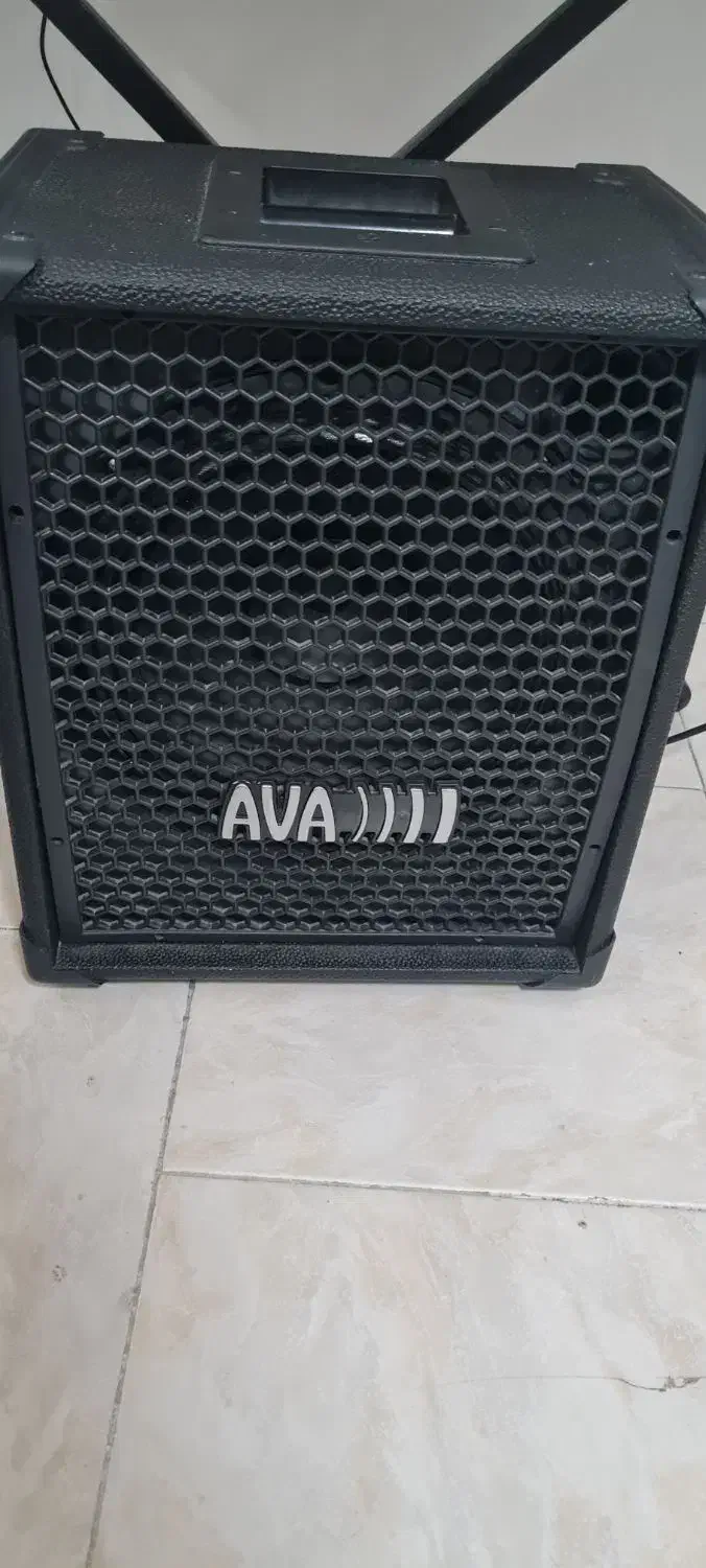 باند اکتیو|صوتی و تصویری|مشکیندشت, |دیوار