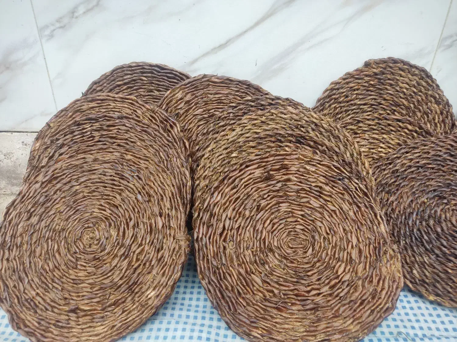 زیر بشقابی حصیری|صنایع دستی و سایر لوازم تزئینی|خمام, |دیوار