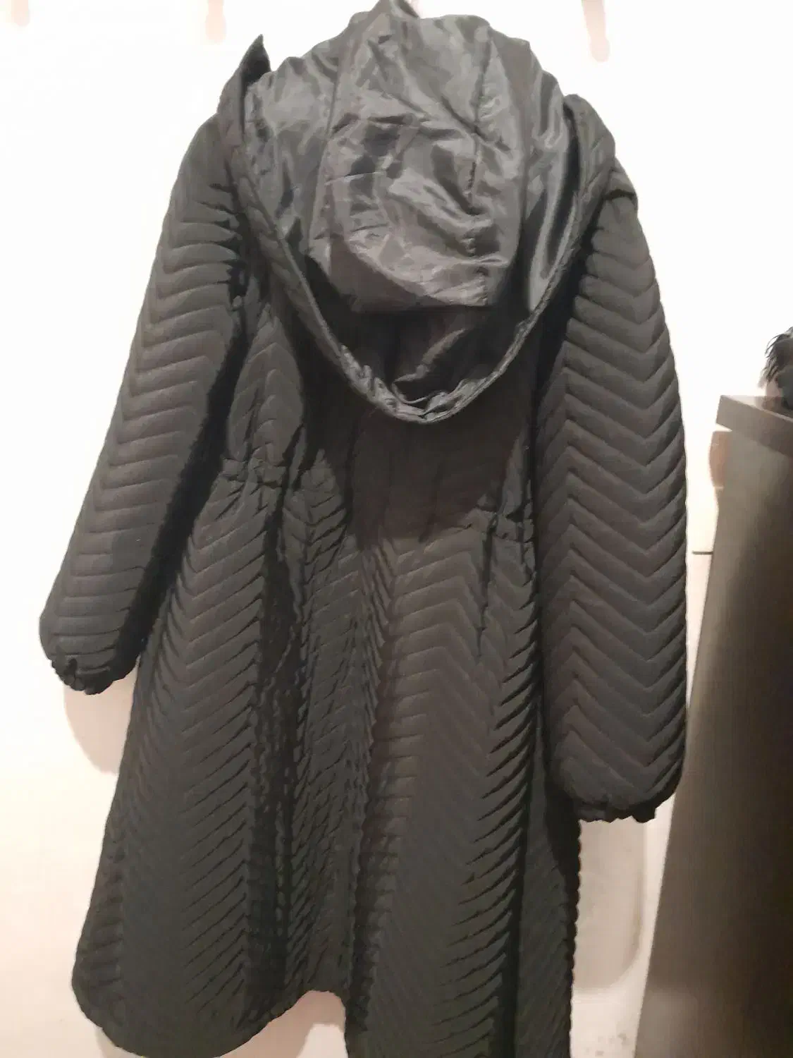 بارونی کلاه دار نو پافرشو|لباس|کاشان, دروازه فین|دیوار