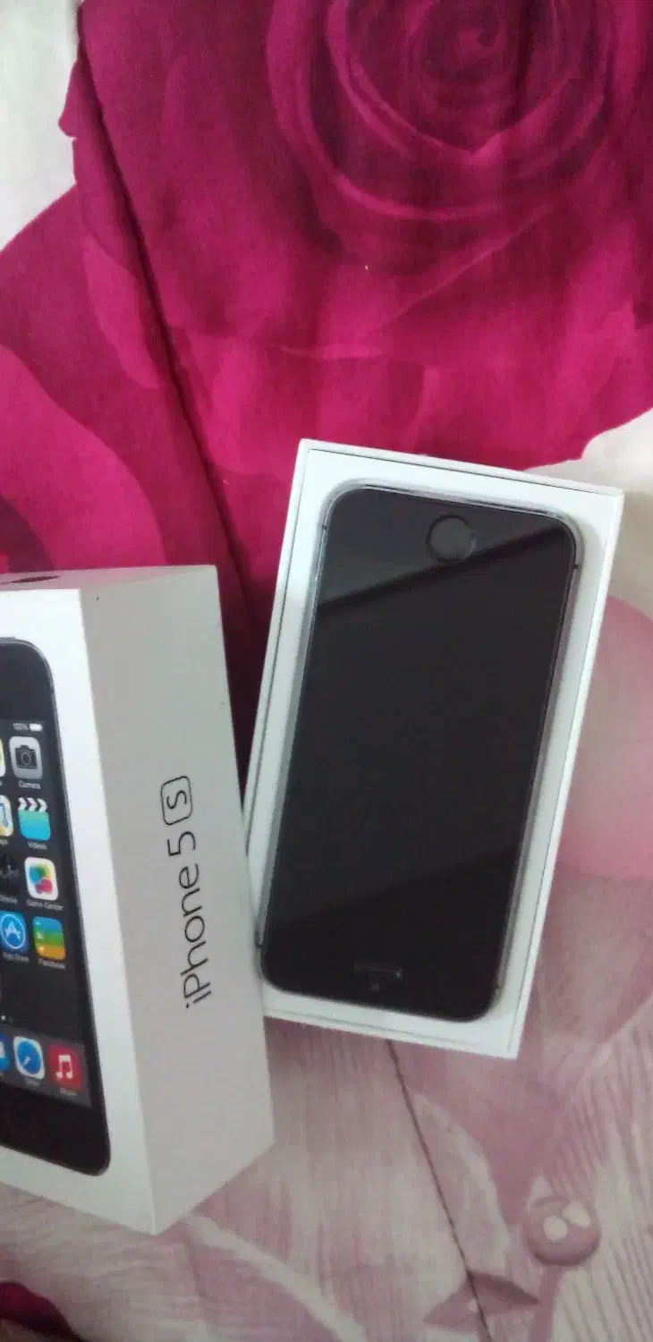 گوشی اپل ۵ s درحدنو|موبایل|مشهد, فلسطین|دیوار