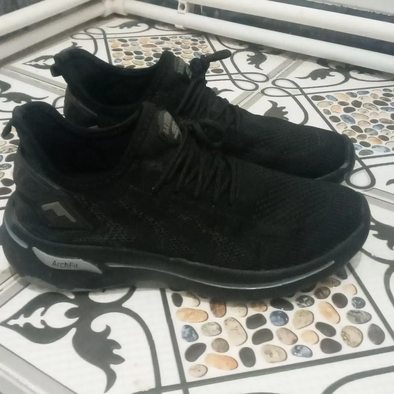 کفش کتونی اصل اصل|کیف، کفش، کمربند|کنگاور, |دیوار