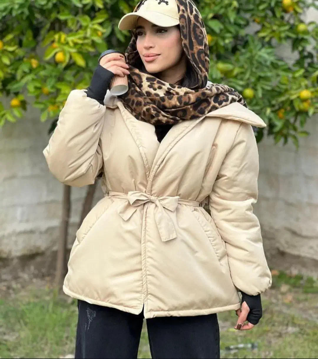 پالتو نو نو|لباس|نیشابور, مبارکه|دیوار