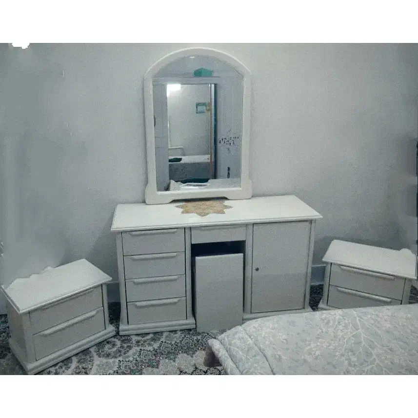 سرویس خواب سفید رنگ|تخت و سرویس خواب|ملایر, |دیوار